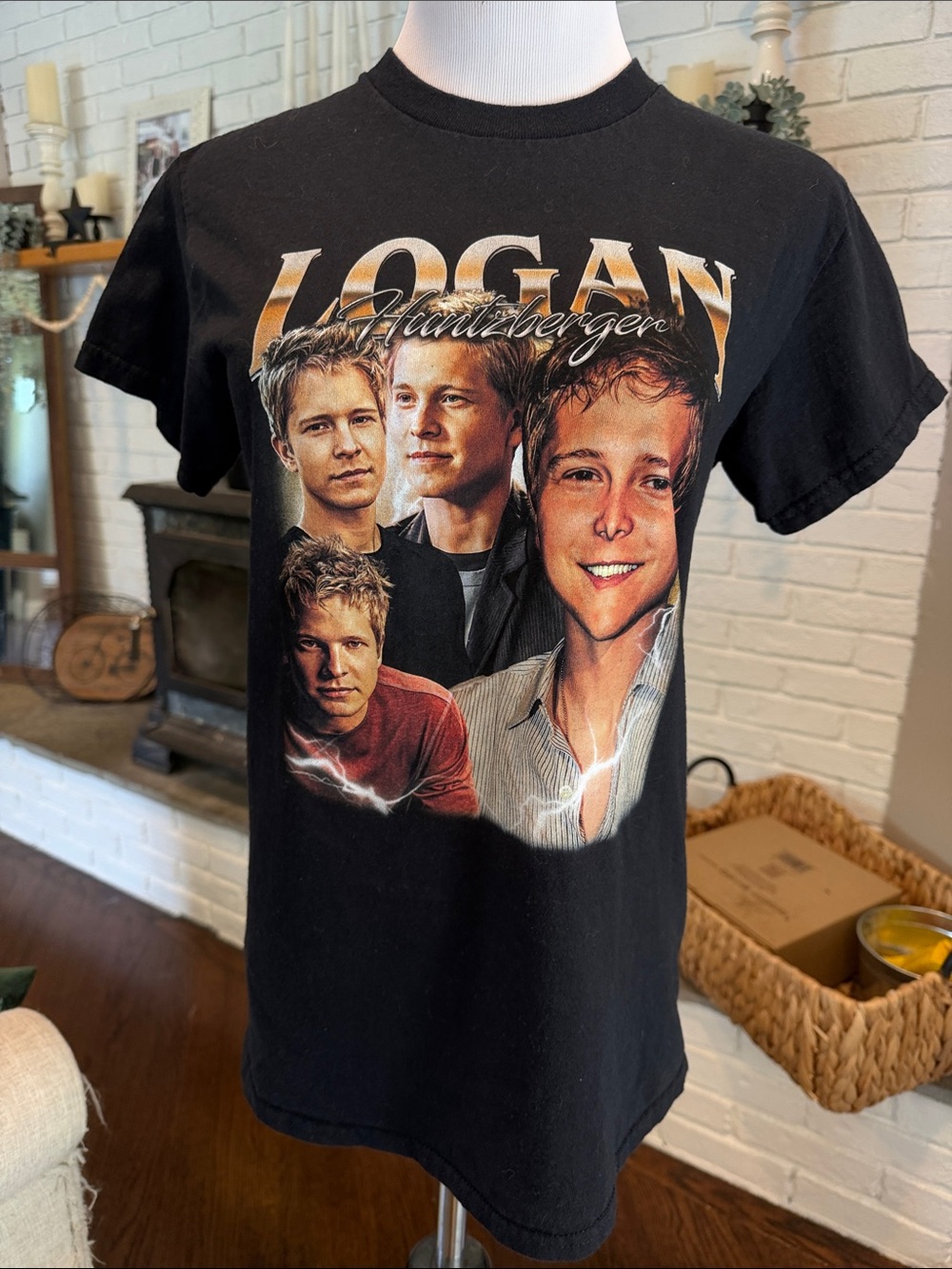 NWOT Logan Huntzberger T-Shirt | Size S